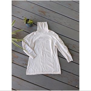 Retro Ribbed Sleeve Turtleneck in Cream